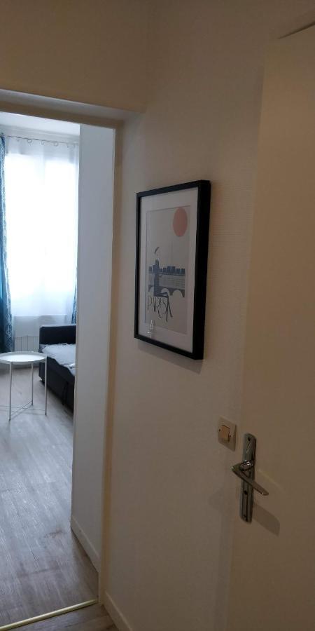 Modern 1 Bedroom Apartment Near The Metro. Ivry-sur-Seine Kültér fotó