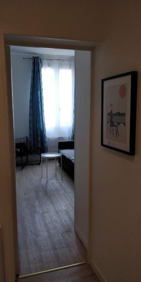 Modern 1 Bedroom Apartment Near The Metro. Ivry-sur-Seine Kültér fotó