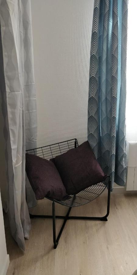 Modern 1 Bedroom Apartment Near The Metro. Ivry-sur-Seine Kültér fotó
