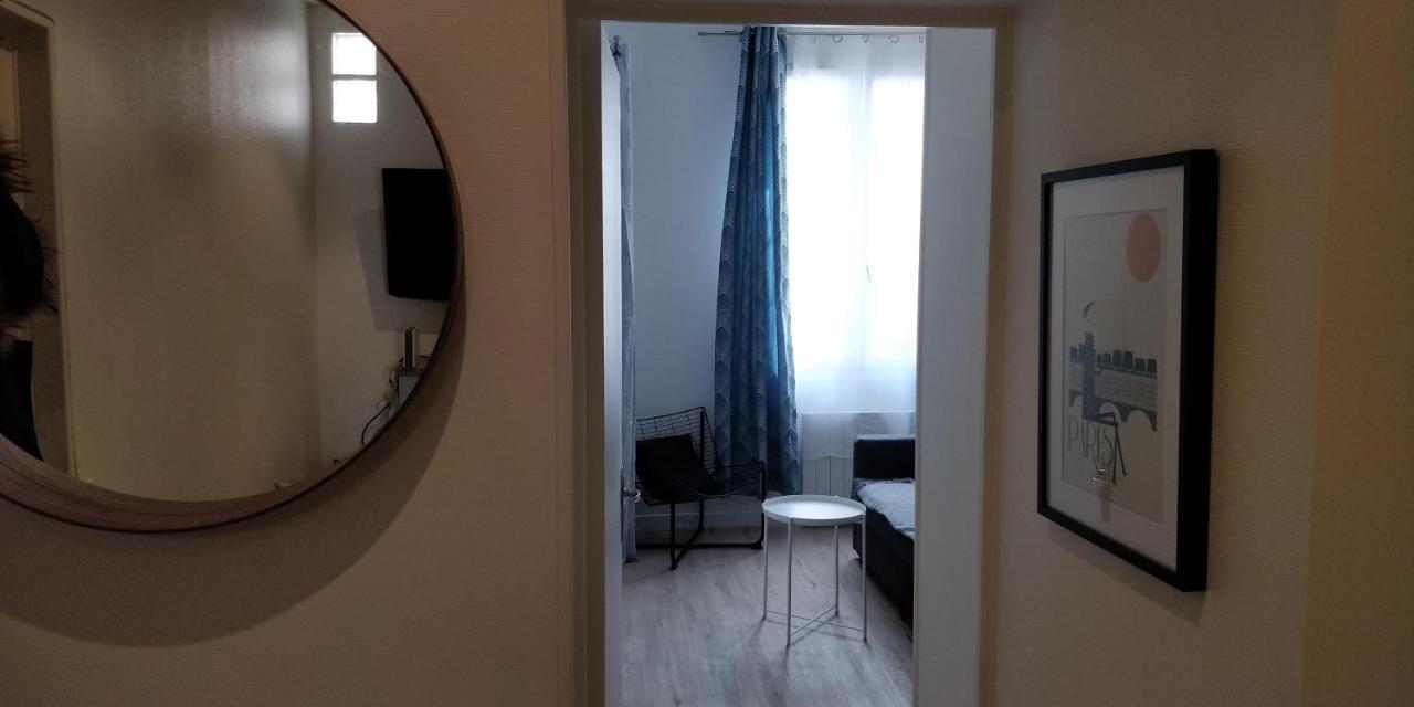 Modern 1 Bedroom Apartment Near The Metro. Ivry-sur-Seine Kültér fotó