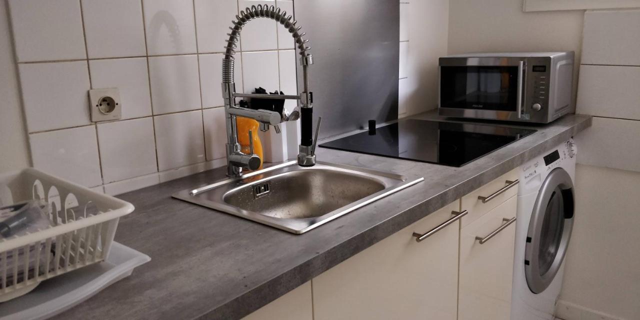Modern 1 Bedroom Apartment Near The Metro. Ivry-sur-Seine Kültér fotó